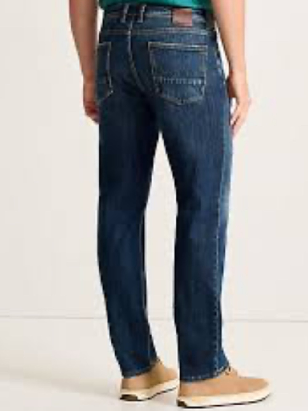 Tommy Bahama Men's Classic Fit Jeans 32x32, Blue, Straight Leg, Medium Wash